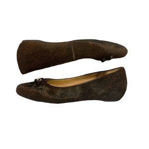 CLARKS ARTISAN Bow Flat - Size 7.5M